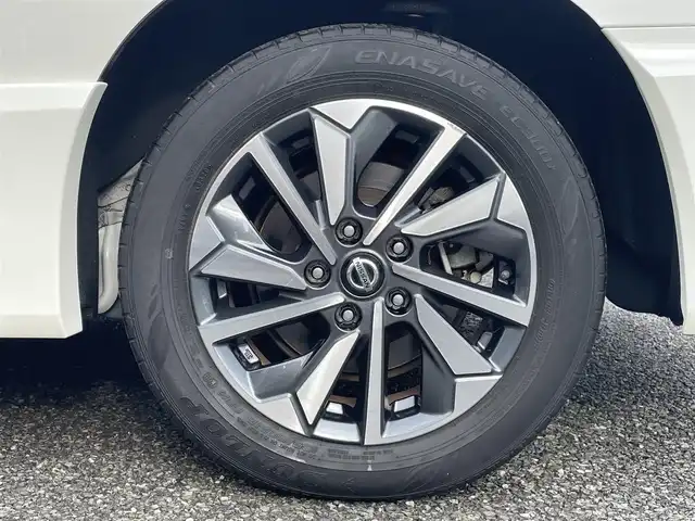 日産 セレナ ハイウェイスター V 兵庫県 2020(令2)年 2.2万km ブリリアントホワイトパール ・ワンオーナー/・純正OP10インチナビ（MM520D-L）/・地デジ/DVD/BT/・ナビ連動ドライブレコーダー前後/・アラウンドビューモニター/・ステアリングリモコン/・両側パワースライドドア/・ETC/・純正16インチAW/・オートLEDヘッドランプ/・インテリジェントルームミラー/・プロパイロット/・LDW（車線逸脱警報）/・LDP（車線逸脱防止支援）/・BSW（後側方車両検知警報）/・BSI（後側方衝突防止支援）/・エマージェンシーブレーキ/・標識認識機能/・ハイビームアシスト