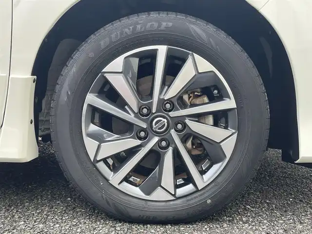 日産 セレナ ハイウェイスター V 兵庫県 2020(令2)年 2.2万km ブリリアントホワイトパール ・ワンオーナー/・純正OP10インチナビ（MM520D-L）/・地デジ/DVD/BT/・ナビ連動ドライブレコーダー前後/・アラウンドビューモニター/・ステアリングリモコン/・両側パワースライドドア/・ETC/・純正16インチAW/・オートLEDヘッドランプ/・インテリジェントルームミラー/・プロパイロット/・LDW（車線逸脱警報）/・LDP（車線逸脱防止支援）/・BSW（後側方車両検知警報）/・BSI（後側方衝突防止支援）/・エマージェンシーブレーキ/・標識認識機能/・ハイビームアシスト