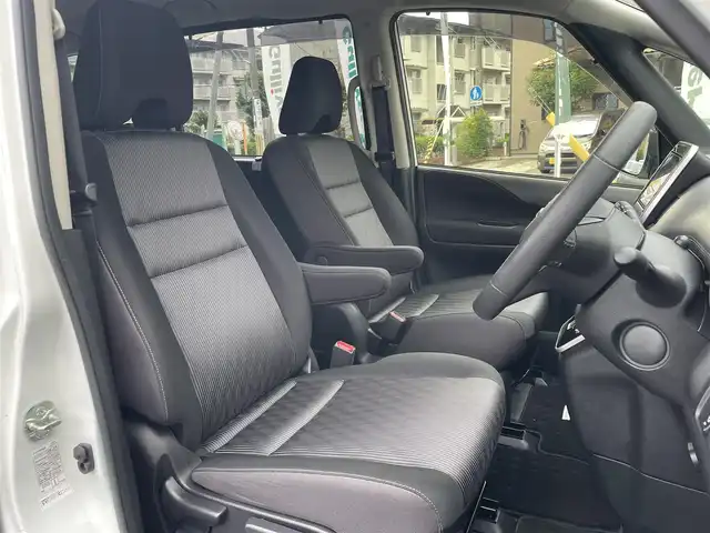 日産 セレナ ハイウェイスター V 兵庫県 2020(令2)年 2.2万km ブリリアントホワイトパール ・ワンオーナー/・純正OP10インチナビ（MM520D-L）/・地デジ/DVD/BT/・ナビ連動ドライブレコーダー前後/・アラウンドビューモニター/・ステアリングリモコン/・両側パワースライドドア/・ETC/・純正16インチAW/・オートLEDヘッドランプ/・インテリジェントルームミラー/・プロパイロット/・LDW（車線逸脱警報）/・LDP（車線逸脱防止支援）/・BSW（後側方車両検知警報）/・BSI（後側方衝突防止支援）/・エマージェンシーブレーキ/・標識認識機能/・ハイビームアシスト