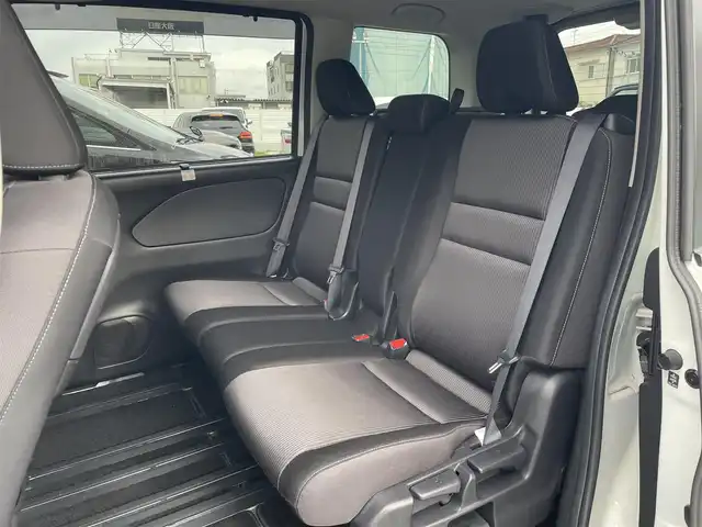 日産 セレナ ハイウェイスター V 兵庫県 2020(令2)年 2.2万km ブリリアントホワイトパール ・ワンオーナー/・純正OP10インチナビ（MM520D-L）/・地デジ/DVD/BT/・ナビ連動ドライブレコーダー前後/・アラウンドビューモニター/・ステアリングリモコン/・両側パワースライドドア/・ETC/・純正16インチAW/・オートLEDヘッドランプ/・インテリジェントルームミラー/・プロパイロット/・LDW（車線逸脱警報）/・LDP（車線逸脱防止支援）/・BSW（後側方車両検知警報）/・BSI（後側方衝突防止支援）/・エマージェンシーブレーキ/・標識認識機能/・ハイビームアシスト