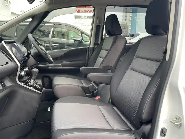 日産 セレナ ハイウェイスター V 兵庫県 2020(令2)年 2.2万km ブリリアントホワイトパール ・ワンオーナー/・純正OP10インチナビ（MM520D-L）/・地デジ/DVD/BT/・ナビ連動ドライブレコーダー前後/・アラウンドビューモニター/・ステアリングリモコン/・両側パワースライドドア/・ETC/・純正16インチAW/・オートLEDヘッドランプ/・インテリジェントルームミラー/・プロパイロット/・LDW（車線逸脱警報）/・LDP（車線逸脱防止支援）/・BSW（後側方車両検知警報）/・BSI（後側方衝突防止支援）/・エマージェンシーブレーキ/・標識認識機能/・ハイビームアシスト