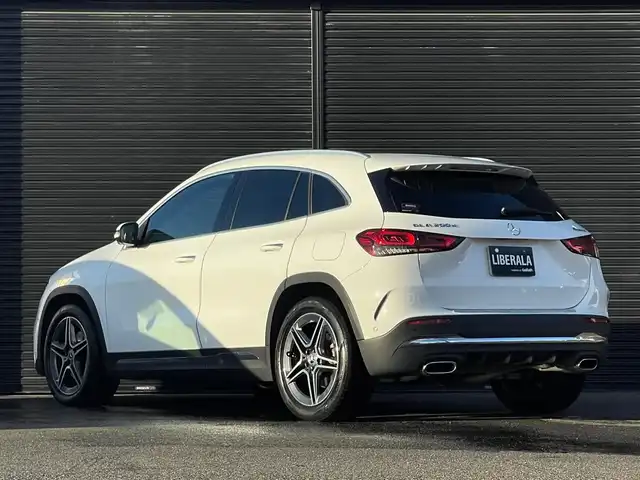 メルセデス・ベンツ ＧＬＡ２００ｄ 4マチック AMGライン 山梨県 2021(令3)年 2.9万km ポーラホワイト １オーナー/パノラマＳＲ/黒半革/シートＨ　/純正ＨＤＤナビ　/フルセグ　/ＡｐｐｌｅＣａｒＰｌａｙ　/ＡｎｄｒｏｉｄＡｕｔｏ　/全方位カメラ　/ＬＥＤヘッドライト　/オートハイビーム　/パワーバックドア　/フットオープナ/パドルシフト/社外レーダー/