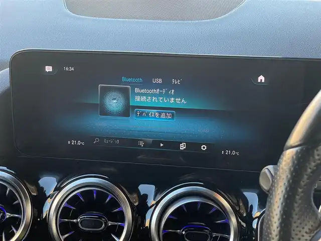 メルセデス・ベンツ ＧＬＡ２００ｄ 4マチック AMGライン 山梨県 2021(令3)年 2.9万km ポーラホワイト １オーナー/パノラマＳＲ/黒半革/シートＨ　/純正ＨＤＤナビ　/フルセグ　/ＡｐｐｌｅＣａｒＰｌａｙ　/ＡｎｄｒｏｉｄＡｕｔｏ　/全方位カメラ　/ＬＥＤヘッドライト　/オートハイビーム　/パワーバックドア　/フットオープナ/パドルシフト/社外レーダー/