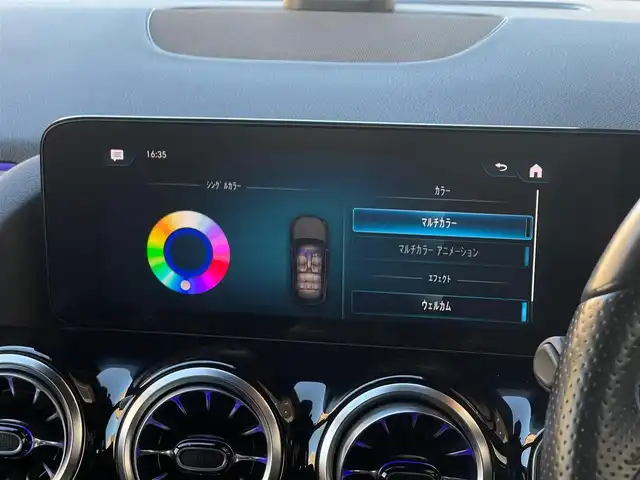 メルセデス・ベンツ ＧＬＡ２００ｄ 4マチック AMGライン 山梨県 2021(令3)年 2.9万km ポーラホワイト １オーナー/パノラマＳＲ/黒半革/シートＨ　/純正ＨＤＤナビ　/フルセグ　/ＡｐｐｌｅＣａｒＰｌａｙ　/ＡｎｄｒｏｉｄＡｕｔｏ　/全方位カメラ　/ＬＥＤヘッドライト　/オートハイビーム　/パワーバックドア　/フットオープナ/パドルシフト/社外レーダー/