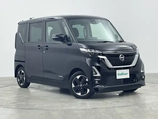 日産 ルークス ハイウェイスター X 群馬県 2022(令4)年 2.8万km ブラック 雹害　純正ナビ　フルセグＴＶ　アラウンドビューモニター　片側スライドドア　アイドリングストップ機能　プッシュスタート　ステアリングスイッチ　オートエアコン　前方ドライブレコーダー　ＬＥＤ　ＥＴＣ