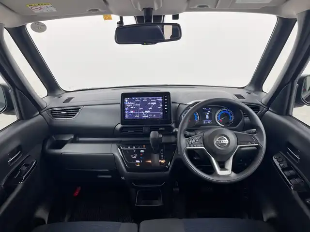 日産 ルークス ハイウェイスター X 群馬県 2022(令4)年 2.8万km ブラック 雹害　純正ナビ　フルセグＴＶ　アラウンドビューモニター　片側スライドドア　アイドリングストップ機能　プッシュスタート　ステアリングスイッチ　オートエアコン　前方ドライブレコーダー　ＬＥＤ　ＥＴＣ