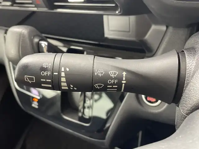 日産 ルークス ハイウェイスター X 群馬県 2022(令4)年 2.8万km ブラック 雹害　純正ナビ　フルセグＴＶ　アラウンドビューモニター　片側スライドドア　アイドリングストップ機能　プッシュスタート　ステアリングスイッチ　オートエアコン　前方ドライブレコーダー　ＬＥＤ　ＥＴＣ