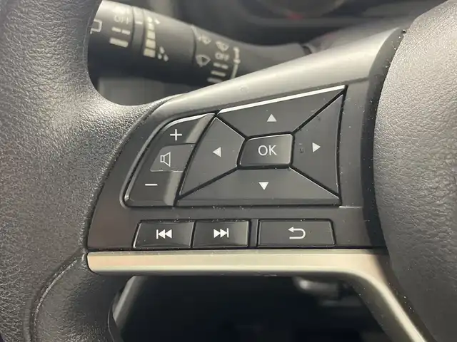 日産 ルークス ハイウェイスター X 群馬県 2022(令4)年 2.8万km ブラック 雹害　純正ナビ　フルセグＴＶ　アラウンドビューモニター　片側スライドドア　アイドリングストップ機能　プッシュスタート　ステアリングスイッチ　オートエアコン　前方ドライブレコーダー　ＬＥＤ　ＥＴＣ