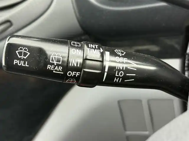 トヨタ ハイエース レジアス ウインドツアラー 愛知県 1997(平9)年 13.2万km ブルーイッシュシルバーM 対面シート/ツインサンルーフ/ルーフレール/カーテン/純正OPナビ/ドラレコ/WAC/ECT/電格ミラー/ドアバイザー/ハロゲンヘッドライト/フォグランプ/純正アルミホイール/純正フロアマット