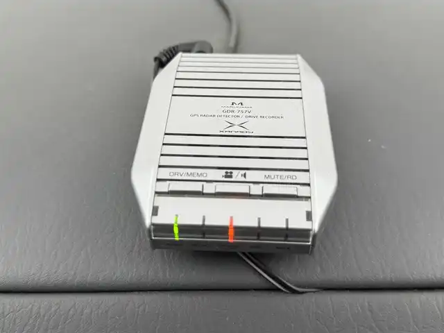 トヨタ ハイエース レジアス ウインドツアラー 愛知県 1997(平9)年 13.2万km ブルーイッシュシルバーM 対面シート/ツインサンルーフ/ルーフレール/カーテン/純正OPナビ/ドラレコ/WAC/ECT/電格ミラー/ドアバイザー/ハロゲンヘッドライト/フォグランプ/純正アルミホイール/純正フロアマット