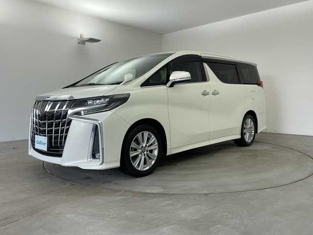 トヨタ アルファード S Aパッケージ 兵庫県 2019(令1)年 3万km ラグジュアリーホワイトパールクリスタルシャインガラスフレーク ・純正10インチナビ（TV・BT・DVD・CD・HDMI・USB）/・フリップダウンモニター/・バックカメラ/・ビルトインETC/・両側パワースライドドア/・レーダークルーズコントロール/・トヨタセーフティセンス/・レーントレーシングアラート/・クリアランスソナー/・パーキングサポートブレーキ/・プリクラッシュセーフティ/・ロードサインアシスト/・nanoe/・先行者発進告知/・LEDオートライト/・LEDフォグランプ/・オートマチックハイビーム/・横滑り防止装置/・電動パーキングブレーキ/・ブレーキホールド/・2列目オットマンシート/・シートリフター/・ALL AUTO PW/・純正18インチアルミホイール/・純正フロアマット/・ステアリングリモコン/・ドアバイザー/・スマートキー/・スペアキー/・プッシュスタート/・電動格納ミラー/・ウインカーミラー/・W＋サイドエアバック/・カーテンエアバック