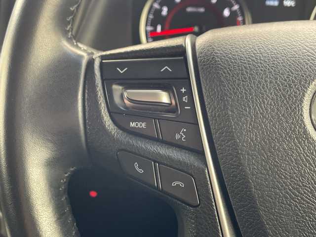 トヨタ アルファード S Aパッケージ 兵庫県 2019(令1)年 3万km ラグジュアリーホワイトパールクリスタルシャインガラスフレーク ・純正10インチナビ（TV・BT・DVD・CD・HDMI・USB）/・フリップダウンモニター/・バックカメラ/・ビルトインETC/・両側パワースライドドア/・レーダークルーズコントロール/・トヨタセーフティセンス/・レーントレーシングアラート/・クリアランスソナー/・パーキングサポートブレーキ/・プリクラッシュセーフティ/・ロードサインアシスト/・nanoe/・先行者発進告知/・LEDオートライト/・LEDフォグランプ/・オートマチックハイビーム/・横滑り防止装置/・電動パーキングブレーキ/・ブレーキホールド/・2列目オットマンシート/・シートリフター/・ALL AUTO PW/・純正18インチアルミホイール/・純正フロアマット/・ステアリングリモコン/・ドアバイザー/・スマートキー/・スペアキー/・プッシュスタート/・電動格納ミラー/・ウインカーミラー/・W＋サイドエアバック/・カーテンエアバック