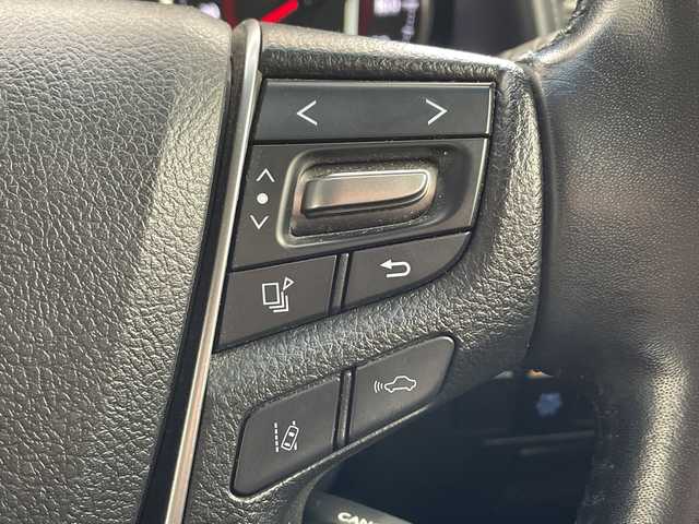 トヨタ アルファード S Aパッケージ 兵庫県 2019(令1)年 3万km ラグジュアリーホワイトパールクリスタルシャインガラスフレーク ・純正10インチナビ（TV・BT・DVD・CD・HDMI・USB）/・フリップダウンモニター/・バックカメラ/・ビルトインETC/・両側パワースライドドア/・レーダークルーズコントロール/・トヨタセーフティセンス/・レーントレーシングアラート/・クリアランスソナー/・パーキングサポートブレーキ/・プリクラッシュセーフティ/・ロードサインアシスト/・nanoe/・先行者発進告知/・LEDオートライト/・LEDフォグランプ/・オートマチックハイビーム/・横滑り防止装置/・電動パーキングブレーキ/・ブレーキホールド/・2列目オットマンシート/・シートリフター/・ALL AUTO PW/・純正18インチアルミホイール/・純正フロアマット/・ステアリングリモコン/・ドアバイザー/・スマートキー/・スペアキー/・プッシュスタート/・電動格納ミラー/・ウインカーミラー/・W＋サイドエアバック/・カーテンエアバック