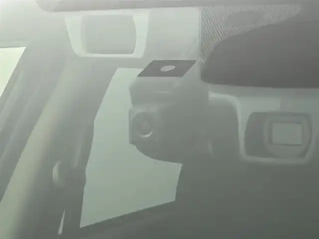 スバル レヴォーグ 1．6GT アイサイト 道央・札幌 2015(平27)年 3.7万km クリスタルホワイトP ・４WD/・社外ＳＤナビ/・バックカメラ/・サイドカメラ/・CD/DVD/BT/フルセグ/SD/iPod/HDMI/USB/・純正前方ドライブレコーダー/・ＥＴＣ/・アイサイト/・横滑り防止装置/・レーダークルーズコントロール/・レーンキープアシスト/・ブラインドスポットモニター/・ヒルディセントコントロール/・電子パーキングブレーキ/・HIDヘッドライト/・オートライト/・前後フォグランプ/・D席パワーシート/・純正フロアマット/・パドルシフト/・防眩ミラー/・トノカバー/・ドアバイザー/・電動格納ウィンカーミラー/・プッシュスタート/・スマートキー/・スペアキー