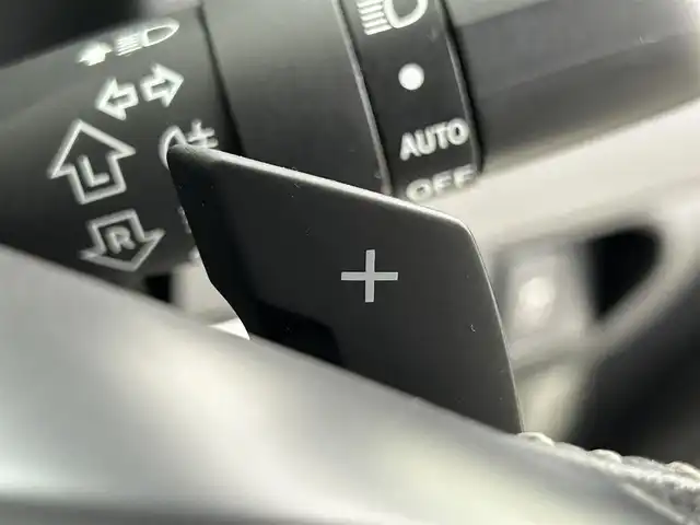 スバル レヴォーグ 1．6GT アイサイト 道央・札幌 2015(平27)年 3.7万km クリスタルホワイトP ・４WD/・社外ＳＤナビ/・バックカメラ/・サイドカメラ/・CD/DVD/BT/フルセグ/SD/iPod/HDMI/USB/・純正前方ドライブレコーダー/・ＥＴＣ/・アイサイト/・横滑り防止装置/・レーダークルーズコントロール/・レーンキープアシスト/・ブラインドスポットモニター/・ヒルディセントコントロール/・電子パーキングブレーキ/・HIDヘッドライト/・オートライト/・前後フォグランプ/・D席パワーシート/・純正フロアマット/・パドルシフト/・防眩ミラー/・トノカバー/・ドアバイザー/・電動格納ウィンカーミラー/・プッシュスタート/・スマートキー/・スペアキー