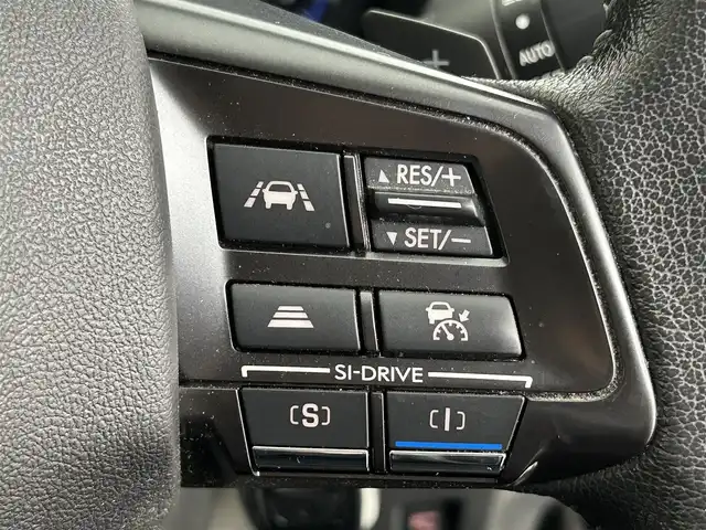 スバル レヴォーグ 1．6GT アイサイト 道央・札幌 2015(平27)年 3.7万km クリスタルホワイトP ・４WD/・社外ＳＤナビ/・バックカメラ/・サイドカメラ/・CD/DVD/BT/フルセグ/SD/iPod/HDMI/USB/・純正前方ドライブレコーダー/・ＥＴＣ/・アイサイト/・横滑り防止装置/・レーダークルーズコントロール/・レーンキープアシスト/・ブラインドスポットモニター/・ヒルディセントコントロール/・電子パーキングブレーキ/・HIDヘッドライト/・オートライト/・前後フォグランプ/・D席パワーシート/・純正フロアマット/・パドルシフト/・防眩ミラー/・トノカバー/・ドアバイザー/・電動格納ウィンカーミラー/・プッシュスタート/・スマートキー/・スペアキー