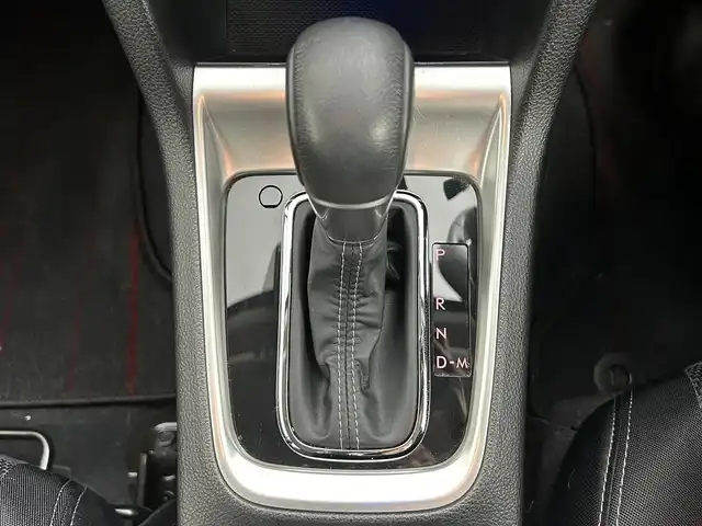 スバル レヴォーグ 1．6GT アイサイト 道央・札幌 2015(平27)年 3.7万km クリスタルホワイトP ・４WD/・社外ＳＤナビ/・バックカメラ/・サイドカメラ/・CD/DVD/BT/フルセグ/SD/iPod/HDMI/USB/・純正前方ドライブレコーダー/・ＥＴＣ/・アイサイト/・横滑り防止装置/・レーダークルーズコントロール/・レーンキープアシスト/・ブラインドスポットモニター/・ヒルディセントコントロール/・電子パーキングブレーキ/・HIDヘッドライト/・オートライト/・前後フォグランプ/・D席パワーシート/・純正フロアマット/・パドルシフト/・防眩ミラー/・トノカバー/・ドアバイザー/・電動格納ウィンカーミラー/・プッシュスタート/・スマートキー/・スペアキー