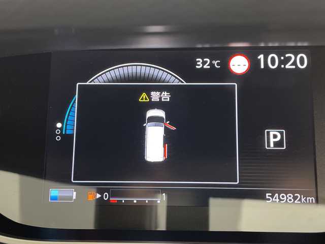 日産 セレナ e－パワー ハイウェイスター G 鹿児島県 2020(令2)年 5.5万km ダイヤモンドブラック 純正１０インチナビ　プロパイロット　１１インチフリップダウンモニター　衝突軽減ブレーキ　アラウンドビューモニター　両側パワースライドドア　ビルトインＥＴＣ　シートヒーター　デジタルインナーミラー