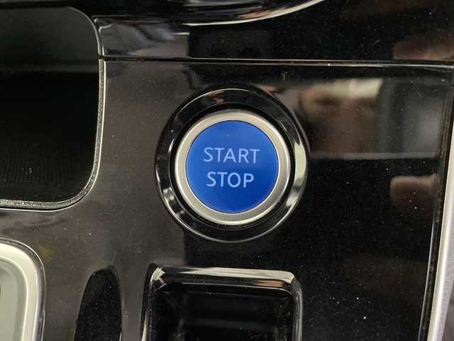 日産 セレナ e－パワー ハイウェイスター G 鹿児島県 2020(令2)年 5.5万km ダイヤモンドブラック 純正１０インチナビ　プロパイロット　１１インチフリップダウンモニター　衝突軽減ブレーキ　アラウンドビューモニター　両側パワースライドドア　ビルトインＥＴＣ　シートヒーター　デジタルインナーミラー