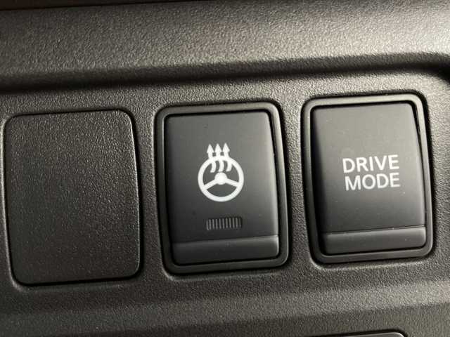 日産 セレナ e－パワー ハイウェイスター G 鹿児島県 2020(令2)年 5.5万km ダイヤモンドブラック 純正１０インチナビ　プロパイロット　１１インチフリップダウンモニター　衝突軽減ブレーキ　アラウンドビューモニター　両側パワースライドドア　ビルトインＥＴＣ　シートヒーター　デジタルインナーミラー