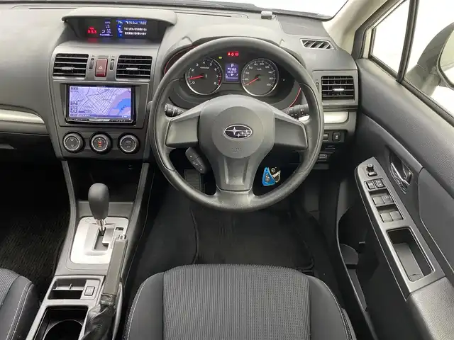 スバル インプレッサ スポーツ 1．6i－L 福井県 2012(平24)年 5.4万km サテンホワイトパール 社外HDDナビ　/・ＣＤ/ＤＶＤ/ワンセグＴＶ/ＨＤＤ/ＦＭ/ＡＭ/ＢＴ/バックカメラ　/１７インチＡＷ　/スマートキー/純正フォグランプ/ビルトインETC/運転席シートレベライザー/純正フロアマット/電動格納ミラー