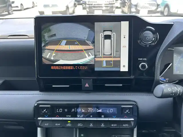 トヨタ ヴォクシー ハイブリッド S－Z 愛媛県 2023(令5)年 1.5万km アティチュードブラックマイカ １０．５型純正ナビ　１４型有機ＥＬフリップダウンモニタ　３６０°カメラ　３眼ＬＥＤヘッドライト　電動パーキングブレーキ　両側電動スライド　シートヒーター　１００Ｖ電源　　ＥＴＣ２．０　パーキングアシスト DVD再生