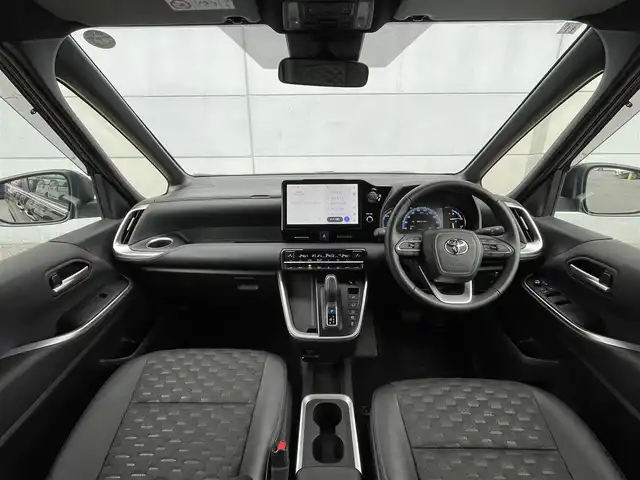 トヨタ ヴォクシー ハイブリッド S－Z 千葉県 2023(令5)年 1.5万km アティチュードブラックマイカ １０．５型純正ナビ　/１４型有機ＥＬフリップダウンモニタ　/３６０°カメラ　/３眼ＬＥＤヘッドライト　/電動パーキングブレーキ　/両側電動スライド　/シートヒーター　/１００Ｖ電源　　/ＥＴＣ２．０　/パーキングアシスト /DVD再生