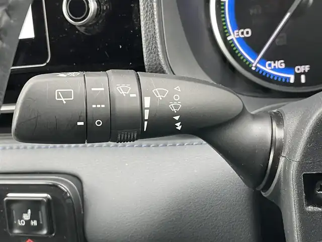 トヨタ ヴォクシー ハイブリッド S－Z 千葉県 2023(令5)年 1.5万km アティチュードブラックマイカ １０．５型純正ナビ　/１４型有機ＥＬフリップダウンモニタ　/３６０°カメラ　/３眼ＬＥＤヘッドライト　/電動パーキングブレーキ　/両側電動スライド　/シートヒーター　/１００Ｖ電源　　/ＥＴＣ２．０　/パーキングアシスト /DVD再生