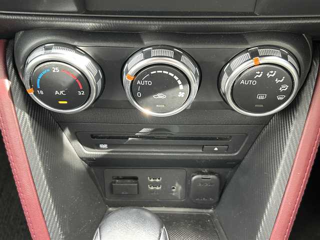 マツダ ＣＸ－３ XD ツーリング 愛知県 2016(平28)年 9.5万km セラミックM 純正ナビ/（BT/AM/FM/CD/DVD)/フルセグTV/バックカメラ/クルーズコントロール/プッシュスタート/アイドリングストップ/LEDヘッドライト/純正18インチAW/ハーフレザーシート/スマートキー/スペアキー