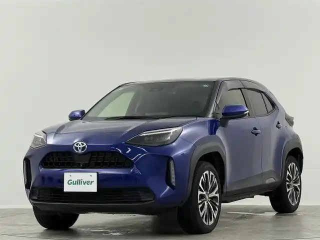トヨタ ヤリスクロス ハイブリッド Z 埼玉県 2021(令3)年 2.1万km ダークブルーマイカM 純正8型DA ナビ 全方位カメラ BSM HUD ETC　LEDヘッドライト　シートヒーター　ハーフレザーシート　　ドライブレコーダー　レーダークルーズコントロール　オートハイビーム　衝突被害軽減