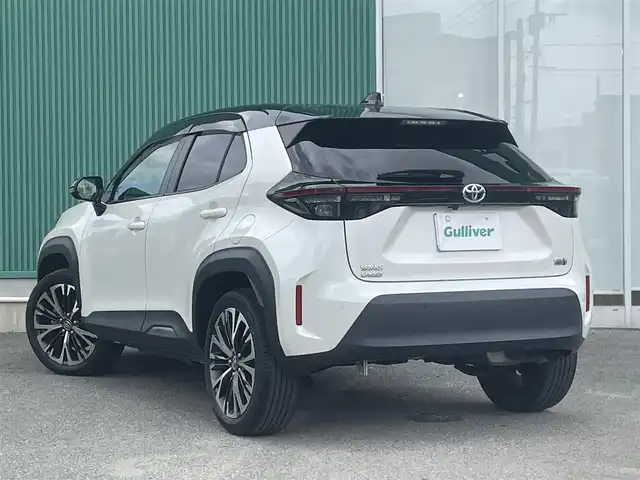 トヨタ ヤリスクロス ハイブリッド 福岡県 2020(令2)年 5.3万km ブラックマイカ/ホワイトパールクリスタルシャイン 2トーン シートヒーター/フロントモデリスタエアロ/エンジンスタートボタン/アイドリンクストップ/Bluetooth接続/ETC/車外全方位カメラ/ドライブレコーダー/運転席パワーシート/レーンキープアシスト/オートライト/オートマチックハイビーム