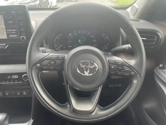 トヨタ ヤリスクロス ハイブリッド 福岡県 2020(令2)年 5.3万km ブラックマイカ/ホワイトパールクリスタルシャイン 2トーン シートヒーター/フロントモデリスタエアロ/エンジンスタートボタン/アイドリンクストップ/Bluetooth接続/ETC/車外全方位カメラ/ドライブレコーダー/運転席パワーシート/レーンキープアシスト/オートライト/オートマチックハイビーム