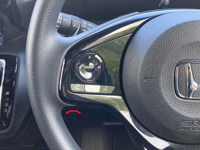 ホンダ Ｎ ＢＯＸ カスタム L 愛媛県 2022(令4)年 3万km プラチナホワイトパール 社外ナビ(MDV-D208BT ) /・CD Bluetooth SD USB AUX /バックカメラ /片側パワースライドドア /前方ドライブレコーダー /ETC /衝突軽減ブレーキ /レーンキープアシスト /レーダークルーズ /コーナーセンサー/オートブレーキホールド/LEDオートライト/●左右独立式リアセンターアームレスト/●コンビニフック付シートバックテーブル（運転席/助手席）/●9灯式フルLEDヘッドライト/●運転席&助手席シートヒーター/●充電用USBジャック2個口/●2列目ロールサンシェード