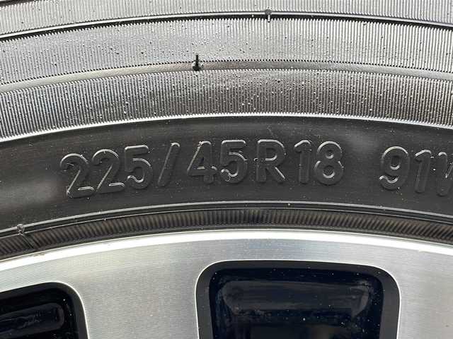 ホンダ オデッセイ アブソルート・EXホンダセンジング 青森県 2017(平29)年 9.6万km ホワイトオーキッドパール 4WD/ワンオーナー/純正8インチSDナビ・フルセグTV/CD・DVD・Bluetooth・SD・USB/バックカメラ/両側パワースライドドア/合皮コンビシート/衝突軽減ブレーキ/追従クルーズコントロール/レーンキープアシスト/ブラインドスポットインフォメーション/運転席パワーシート/パドルシフト/純正ビルトインETC/LEDヘッドライト/フォグライト/純正18インチアルミ/スペアキー/H30.R1.R2.R3.R4.R5.R6ディーラー記録簿有/保証書・取説書