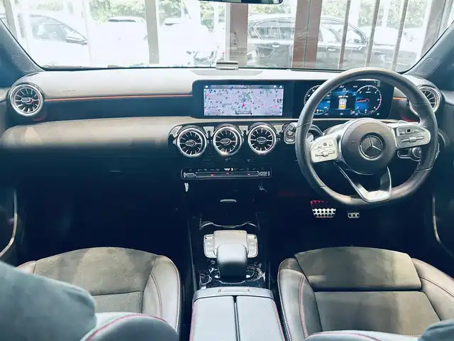 メルセデス・ベンツ Ａ２００ｄ AMGライン 大阪府 2022(令4)年 1.9万km ポーラホワイト アドバンスドP/レーダーセーフティP/HUD/ACC/純正ナビ/TV/360度カメラ/純正18インチAW/LEDヘッドライト/アンビエントライト/ハーフ革/シートヒーター/ブラインドスポット/クリアランスソナー/パドルシフト/ETC/ドラレコ