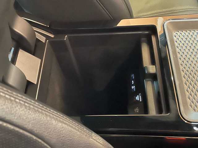 ランドローバー レンジローバーイヴォーク Rダイナミック S 愛知県 2020(令2)年 2.4万km ゴールド ワンオーナー/黒革シート/シートヒーター/ドライブパック/純正ナビ/フルセグTV/360度カメラ/Bluetooth/ナビゲーションプロ/ACC/ブラインドスポット/LEDヘッドライ/ レーンキープアシスト/純正18インチアルミ