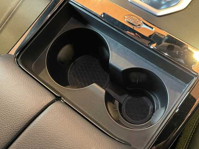 ランドローバー レンジローバーイヴォーク Rダイナミック S 愛知県 2020(令2)年 2.4万km ゴールド ワンオーナー/黒革シート/シートヒーター/ドライブパック/純正ナビ/フルセグTV/360度カメラ/Bluetooth/ナビゲーションプロ/ACC/ブラインドスポット/LEDヘッドライ/ レーンキープアシスト/純正18インチアルミ