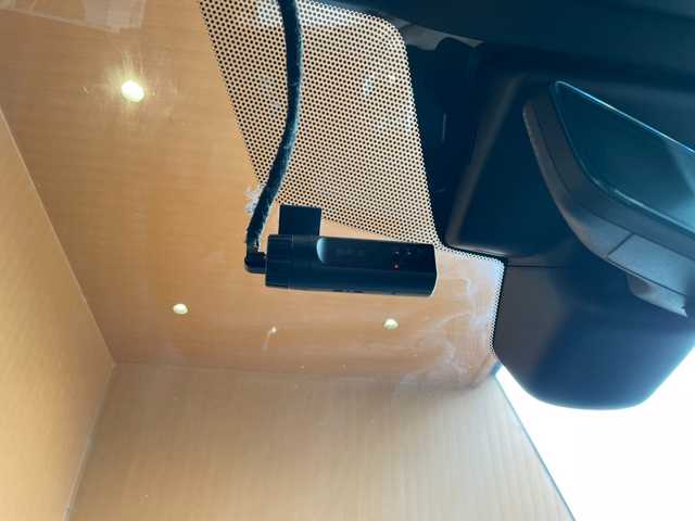 ランドローバー レンジローバーイヴォーク Rダイナミック S 愛知県 2020(令2)年 2.4万km ゴールド ワンオーナー/黒革シート/シートヒーター/ドライブパック/純正ナビ/フルセグTV/360度カメラ/Bluetooth/ナビゲーションプロ/ACC/ブラインドスポット/LEDヘッドライ/ レーンキープアシスト/純正18インチアルミ