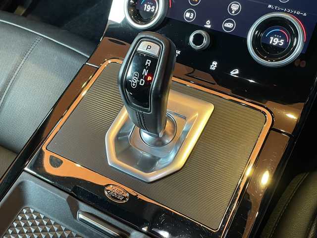 ランドローバー レンジローバーイヴォーク Rダイナミック S 愛知県 2020(令2)年 2.4万km ゴールド ワンオーナー/黒革シート/シートヒーター/ドライブパック/純正ナビ/フルセグTV/360度カメラ/Bluetooth/ナビゲーションプロ/ACC/ブラインドスポット/LEDヘッドライ/ レーンキープアシスト/純正18インチアルミ