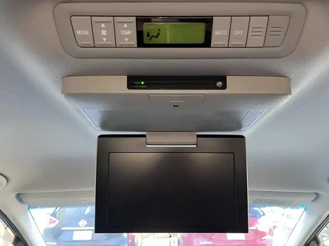 トヨタ エスティマ アエラス 栃木県 2014(平26)年 14.2万km ブラック (株)IDOMが運営する【じしゃロン宇都宮店】の自社ローン対象車両になります。こちらは現金ご利用時の価格です。自社ローンご希望の方は別途その旨お申付け下さい。/純正ナビ/バックカメラ/フルセグ/Ｂｌｕｅｔｏｏｔｈ/フリップダウンモニター/ビルトインＥＴＣ/両側パワースライドドア/クルーズコントロール/４ＷＤ/スマートキー/プッシュボタンスタート