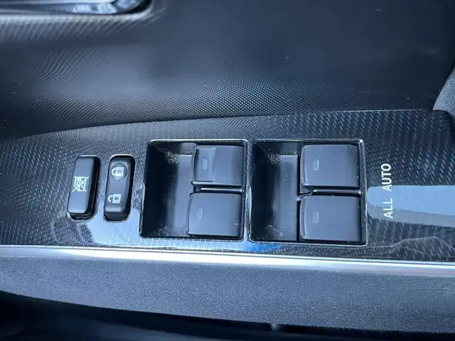 トヨタ エスティマ アエラス 栃木県 2014(平26)年 14.2万km ブラック (株)IDOMが運営する【じしゃロン宇都宮店】の自社ローン対象車両になります。こちらは現金ご利用時の価格です。自社ローンご希望の方は別途その旨お申付け下さい。/純正ナビ/バックカメラ/フルセグ/Ｂｌｕｅｔｏｏｔｈ/フリップダウンモニター/ビルトインＥＴＣ/両側パワースライドドア/クルーズコントロール/４ＷＤ/スマートキー/プッシュボタンスタート