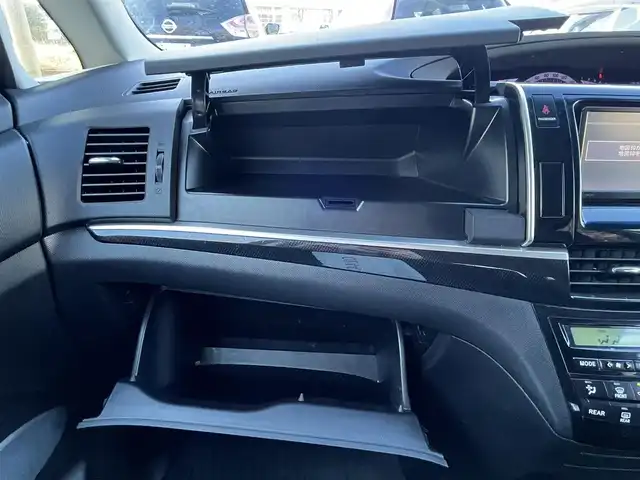 トヨタ エスティマ アエラス 栃木県 2014(平26)年 14.2万km ブラック (株)IDOMが運営する【じしゃロン宇都宮店】の自社ローン対象車両になります。こちらは現金ご利用時の価格です。自社ローンご希望の方は別途その旨お申付け下さい。/純正ナビ/バックカメラ/フルセグ/Ｂｌｕｅｔｏｏｔｈ/フリップダウンモニター/ビルトインＥＴＣ/両側パワースライドドア/クルーズコントロール/４ＷＤ/スマートキー/プッシュボタンスタート