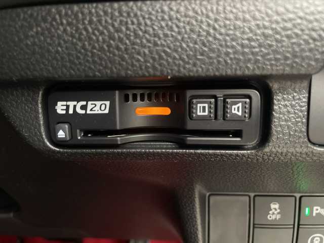 ホンダ シビック タイプR 埼玉県 2025(令7)年 0.1千km チャンピオンシップホワイト 登録済未使用車　/純正メーカーナビ　/バックカメラ　/フルセグＴＶ　/ＢＳＭ　/前後コーナーセンサー　/タイプＲ専用セミバケットシート　/ＨｏｎｄａＬｏｇＲ　/ビルトインＥＴＣ２．０　/レーダークルーズコントロール