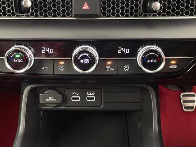 ホンダ シビック タイプR 埼玉県 2025(令7)年 0.1千km チャンピオンシップホワイト 登録済未使用車　/純正メーカーナビ　/バックカメラ　/フルセグＴＶ　/ＢＳＭ　/前後コーナーセンサー　/タイプＲ専用セミバケットシート　/ＨｏｎｄａＬｏｇＲ　/ビルトインＥＴＣ２．０　/レーダークルーズコントロール