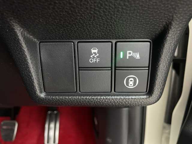 ホンダ シビック タイプR 埼玉県 2025(令7)年 0.1千km チャンピオンシップホワイト 登録済未使用車　/純正メーカーナビ　/バックカメラ　/フルセグＴＶ　/ＢＳＭ　/前後コーナーセンサー　/タイプＲ専用セミバケットシート　/ＨｏｎｄａＬｏｇＲ　/ビルトインＥＴＣ２．０　/レーダークルーズコントロール