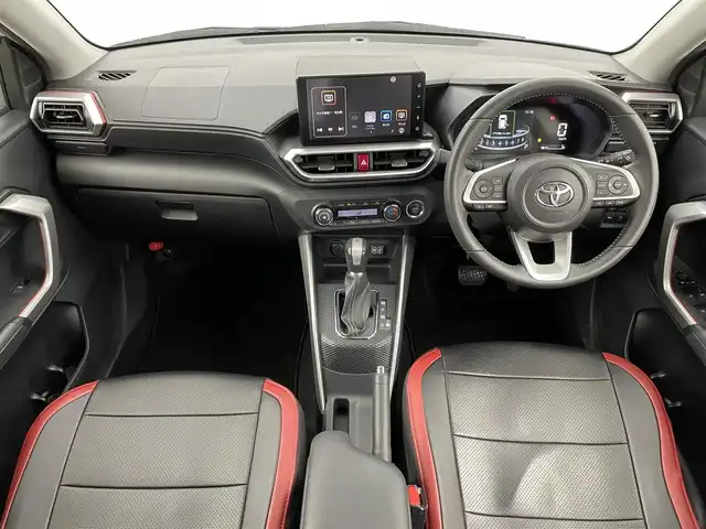 トヨタ ライズ Z 福岡県 2019(令1)年 2.3万km シャイニングホワイトパール 純正ディスプレイオーディオ（フルセグＴＶ）　/ビルトインＥＴＣ　/前後ドラレコ　/ＡＣＣ　/コーナーセンサー　/衝突被害軽減ブレーキ　/ＢＳＭ　/ＲＣＴＡ　/ＭＴモード付き　/シートヒーター　/純正１７インチＡＷ　/ＬＥＤ