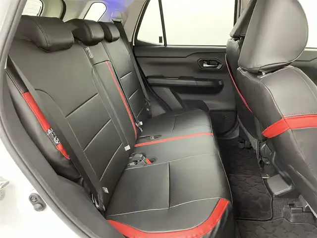 トヨタ ライズ Z 福岡県 2019(令1)年 2.3万km シャイニングホワイトパール 純正ディスプレイオーディオ（フルセグＴＶ）　/ビルトインＥＴＣ　/前後ドラレコ　/ＡＣＣ　/コーナーセンサー　/衝突被害軽減ブレーキ　/ＢＳＭ　/ＲＣＴＡ　/ＭＴモード付き　/シートヒーター　/純正１７インチＡＷ　/ＬＥＤ