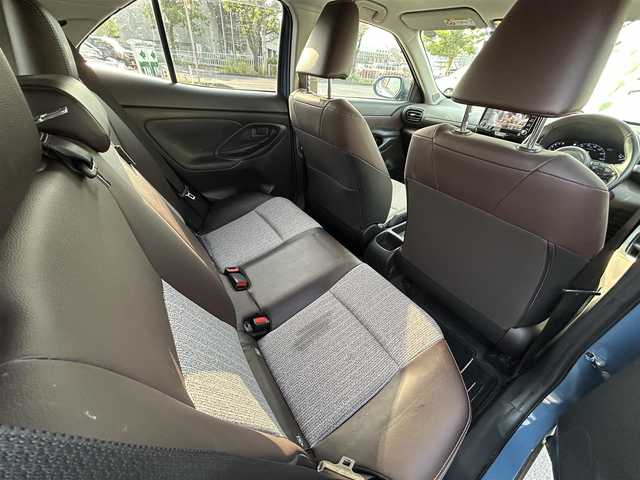 トヨタ ヤリスクロス Z 長野県 2021(令3)年 2.1万km グレイッシュブルー ４WD/純正ディスプレイオーディオナビ/・Bluetooth/DVD/TV/360度バックカメラ/純正ETC2.0/クルーズコントロール追走あり/社外ドライブレコーダー前後/純正フロアマット/運転席パワーシート/ハーフレザーシート/前席シートヒーター/社外18インチAW/前後コーナーセンサー/LEDオートライト/オートマチックハイビーム/純正AWノーマルタイヤ積み込み/電格ミラー/ドアバイザー/スペアキー/取り扱い説明書/保証書