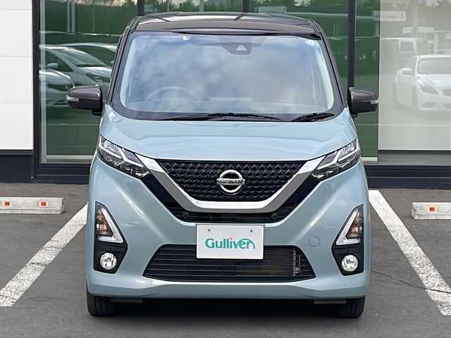 日産 デイズ ハイウェイスターX 道東・釧路十勝 2020(令2)年 4.8万km アッシュブラウン/ソーダブルー ・４WD/・純正メモリナビ/（AM・FM・CD・BT・AUX・iPod・SD・フルセグ）/・アラウンドビューモニター/・前席シートヒーター/・前後コーナーセンサー/・インテリジェントオートライトシステム/・電動格納ミラー/・ドアバイザー/・スマートキー/・プッシュスタート/・LEDヘッドライト/・アイドリングストップ/・純正14インチアルミホイール/・保証書/・取扱説明書
