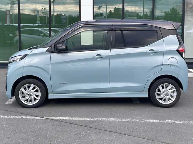 日産 デイズ ハイウェイスターX 道東・釧路十勝 2020(令2)年 4.8万km アッシュブラウン/ソーダブルー ・４WD/・純正メモリナビ/（AM・FM・CD・BT・AUX・iPod・SD・フルセグ）/・アラウンドビューモニター/・前席シートヒーター/・前後コーナーセンサー/・インテリジェントオートライトシステム/・電動格納ミラー/・ドアバイザー/・スマートキー/・プッシュスタート/・LEDヘッドライト/・アイドリングストップ/・純正14インチアルミホイール/・保証書/・取扱説明書